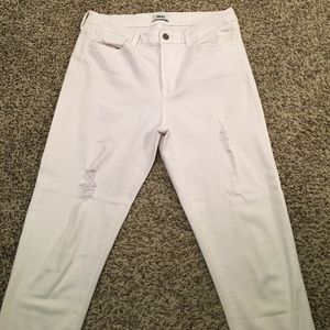 NWOT - JBD White Ankle Jeans
